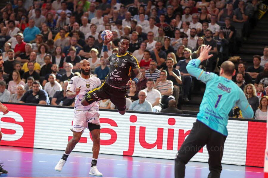 CHAMBÉRY SAVOIE MONT-BLANC HANDBALL //